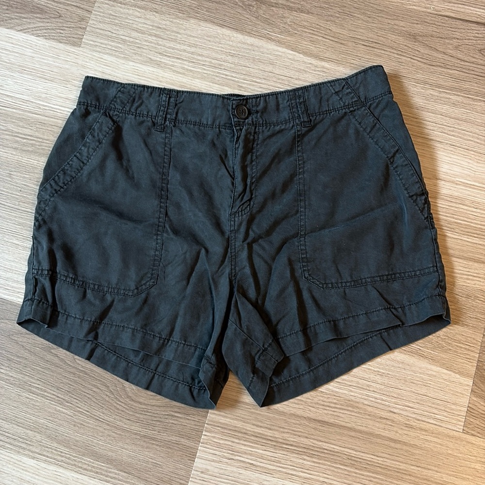 Social Standard by Sanctuary Black Shorts Size Large